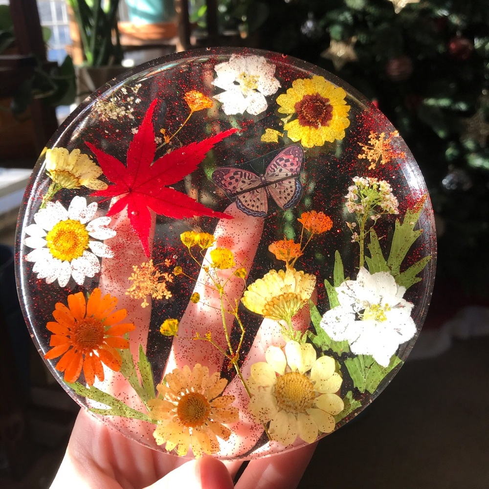 Meet your Posher, Lauryn the resin artist